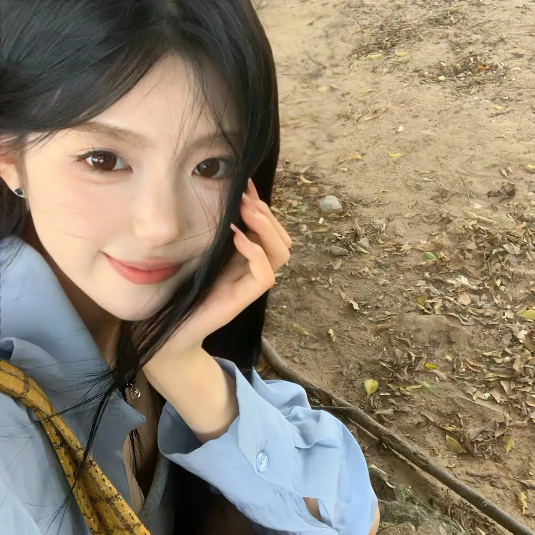 抓住稻草的野兽